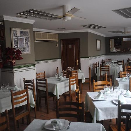Hostal La Cortijana Logrono Bagian luar foto