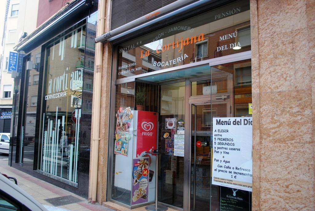 Hostal La Cortijana Logrono Bagian luar foto
