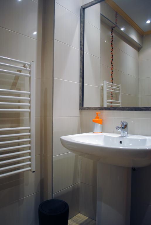 Hostal La Cortijana Logrono Bagian luar foto