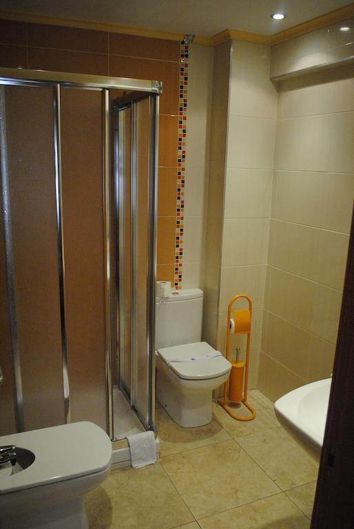 Hostal La Cortijana Logrono Ruang foto